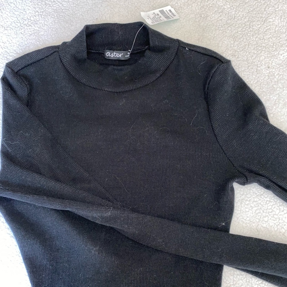 Blackness long sleeve turtleneck